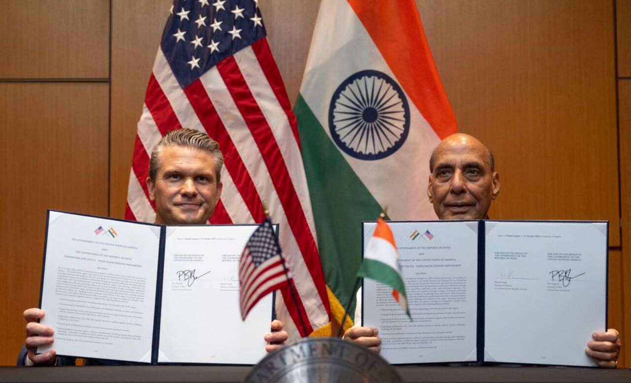 امضای توافق ۱۰ ساله دفاعی میان هند و آمریکا