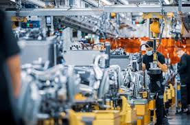 صنایع زیرِ سایۀ رکودِ عمیق