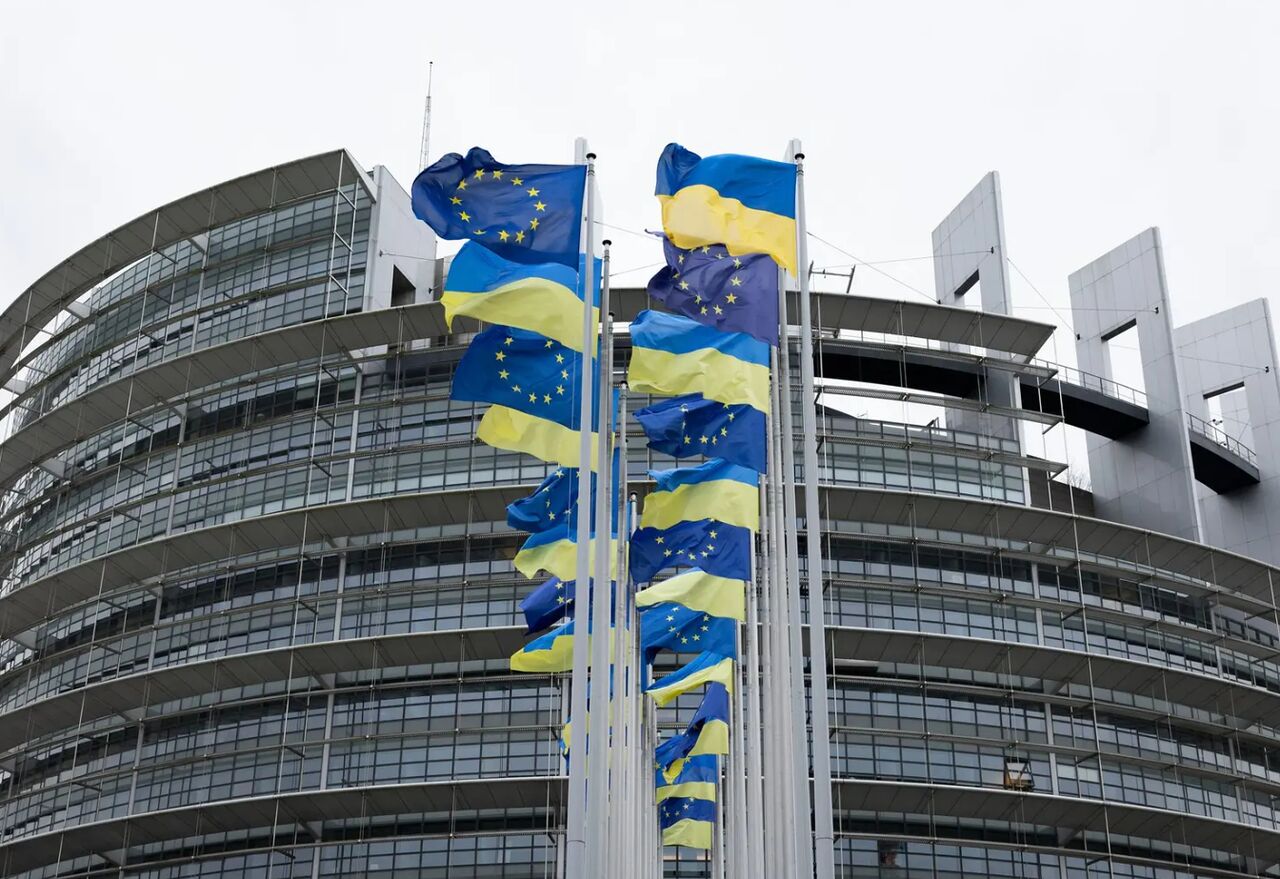 تصویب بسته مالی ۹۰ میلیارد یورویی اتحادیه اروپا برای حمایت از اوکراین