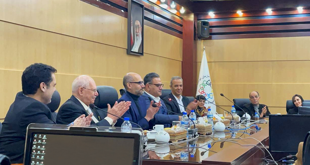 باید تلاش کرد تا تراز تجاری ایران و کانادا مثبت شود