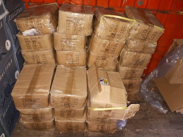 دپو ۱۲۵ تُن مواد پتروشیمی قاچاق در انباری در جنوب پایتخت