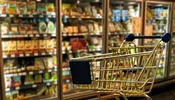تأمین کالاهای اساسی و ضرورت رفع مشکلات بخش خصوصی