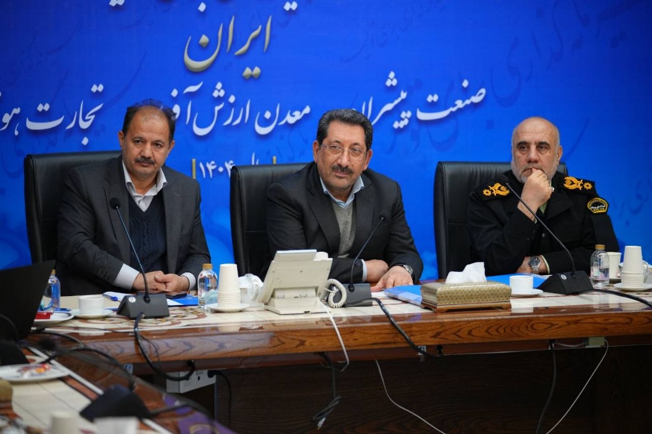 تولید؛ تنها راه گذر از تنگنای اقتصادی