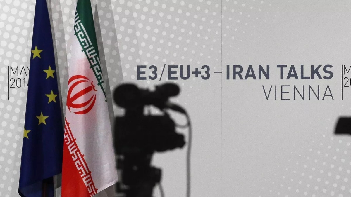 رویترز: مذاکرات ایران و تروئیکای اروپا جمعه در استانبول؛ سایه سنگین بازگشت تحریم‌های شورای امنیت