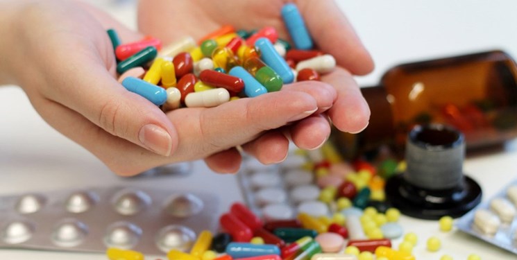 معاون وزیر بهداشت: اصلاح قیمت دارو اجتناب‌ناپذیر است