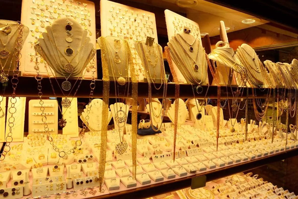 قیمت طلا امروز شنبه ۲۲ شهریور ۱۴۰۴ | هر گرم طلا ۸ میلیون و ۶۳۴ هزار تومان