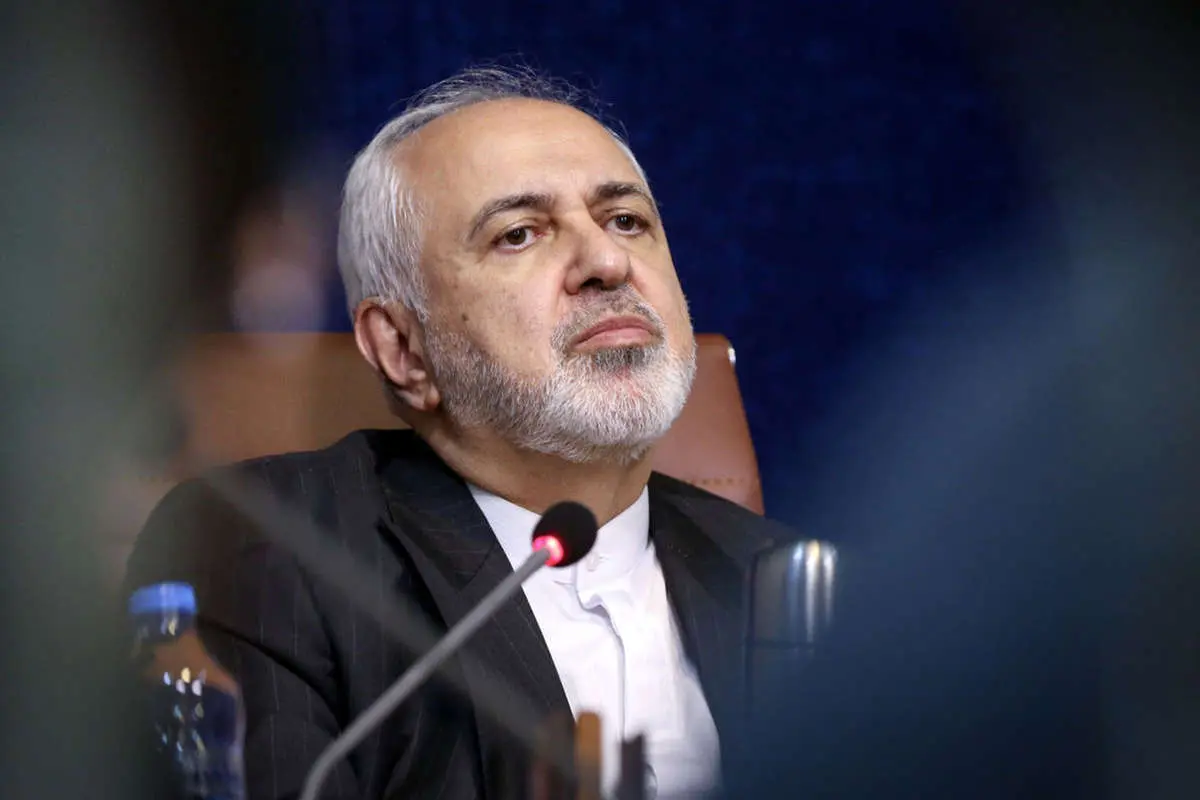 ظریف: مردم و رهبران ایران، برنامه هسته‌ای را از دریچه عزت می‌بینند