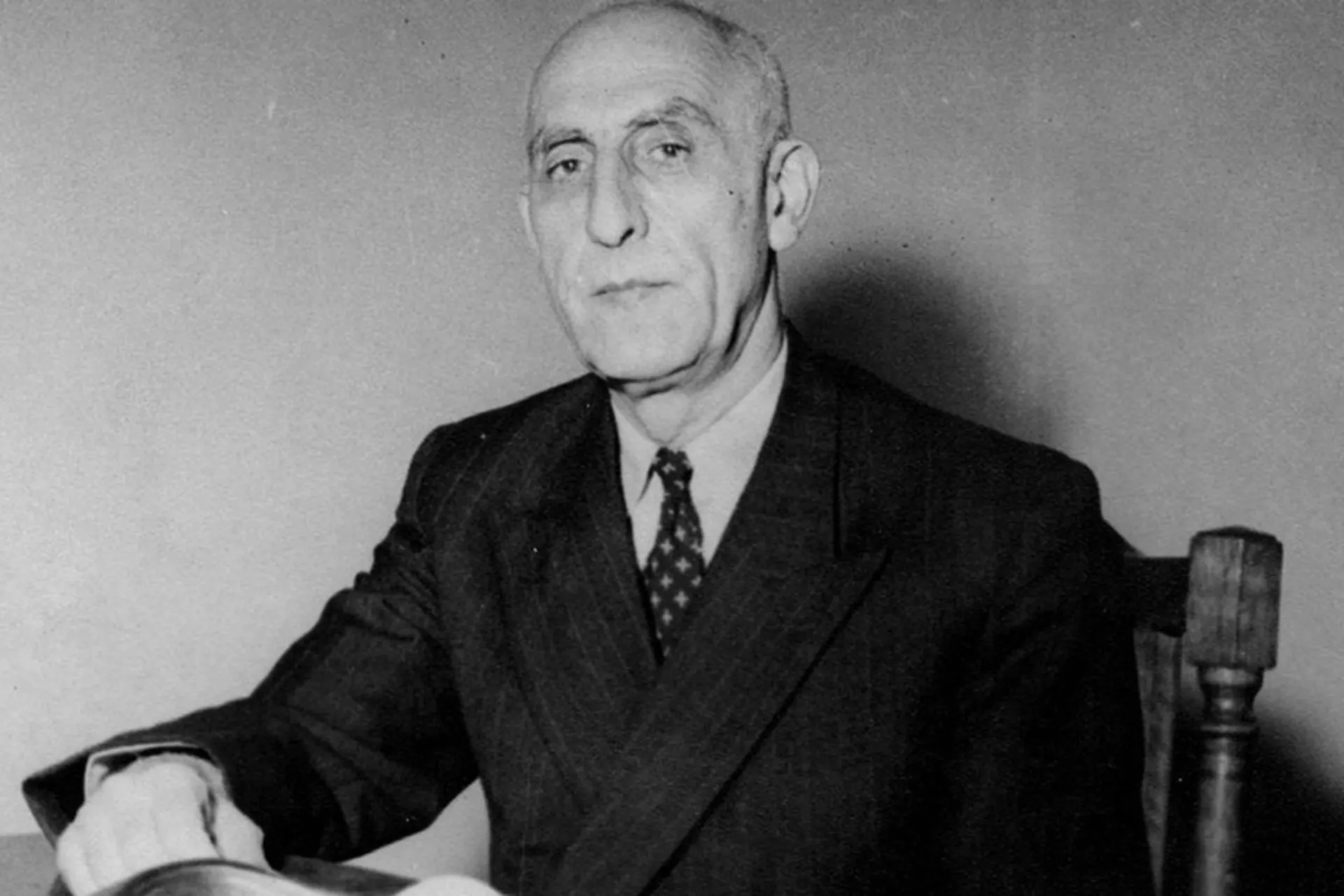 یک باور رایج اما گمراه‌کننده در مورد دولت دکتر مصدق