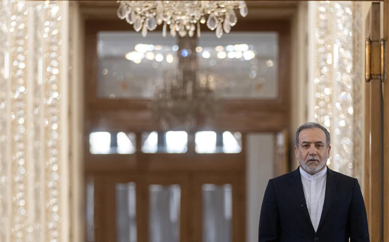 سیدعباس عراقچی، وزیر امور خارجه در نشست خبری مطرح کرد: ایران از حقوق خود کوتاه نخواهد آمد