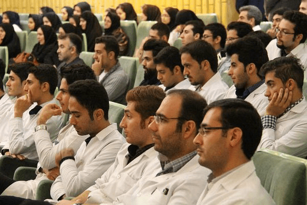 ظرفیت پزشکی و دندانپزشکی در سال ۱۴۰۵ افزایش نمی‌یابد