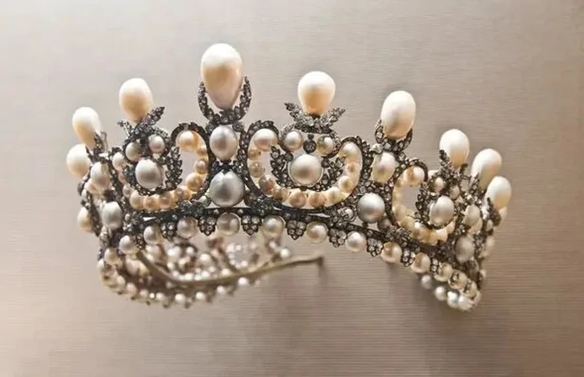 ارزش‌گذاری جواهرات سرقت‌شده از موزه لوور اعلام شد