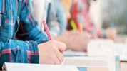 بررسی تغییر زمان امتحانات نهایی
