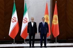 دیدار پزشکیان و صدر جباروف در حاشیه اجلاس شانگهای