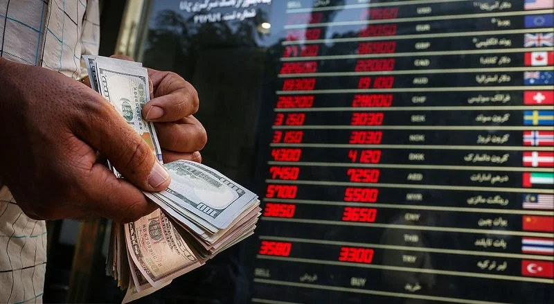 صف طولانی عرضه و تخصیص ارز