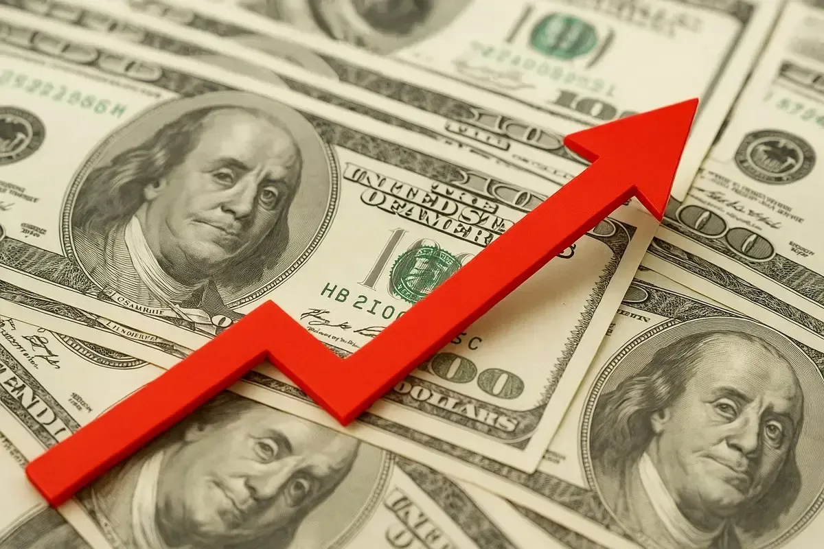 دلار وارد کانال ۱۶۵ هزار تومان شد