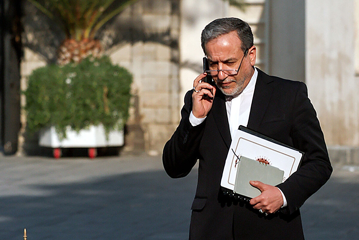 عراقچی: پاسخ ایران به نامه ترامپ از طریق عمان ارسال شد