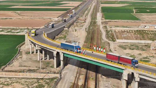 ایران و تاجیکستان روی ریل همکاری