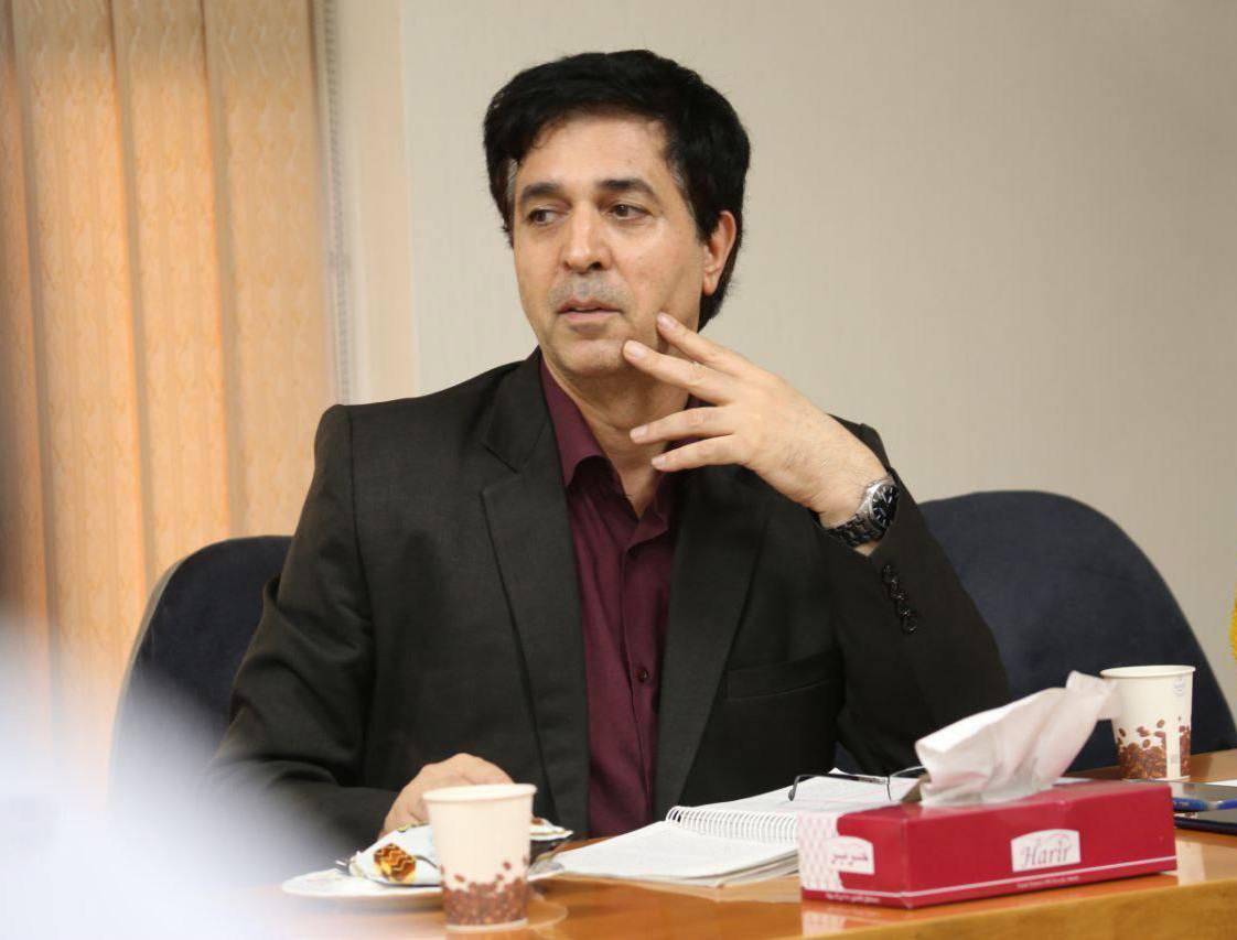 دکتر محمد رسولی در سی‌ونهمین نشست شاهنامه‌پژوهی تخصصی مطرح کرد: شاهنامه، کتاب راهنمای زندگی در شئون سیاسی و اجتماعی ا‌ست