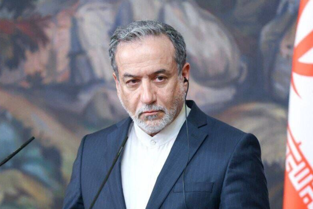 پیام وزیر خارجه ایران قبل از آغاز گفت‌وگوهای دیپلماتیک در عمان