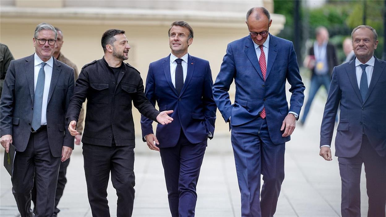 پیشنهاد پوتین و پاسخ زلنسکی و شرکا