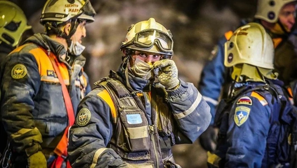 پوتین دستور داد؛ اعزام تیم‌های امدادی متخصص به ایران