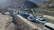 ترافیک سنگین در محور قزوین - کرج - تهران/ مه‌گرفتگی در ارتفاعات شمالی کشور