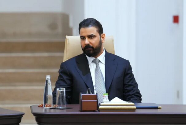 نیویورک‌تایمز: آمریکا انتقال دلار به عراق را پس از ماه‌ها تعلیق از سر گرفت