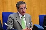 نشست خبری گروسی و وزیر خارجه فرانسه: بر لزوم نظارت آژانس و دیپلماسی با ایران تاکید شد