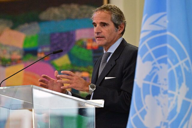 گروسی: گفت‌وگو با تهران ادامه دارد / بازگشت تدریجی بازرسان آژانس به سایت‌های هسته‌ای