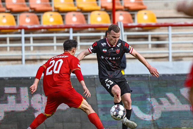 برای بازی برابر ۱۰۰ هزار تماشاگر در آزادی لحظه شماری می‌کنم