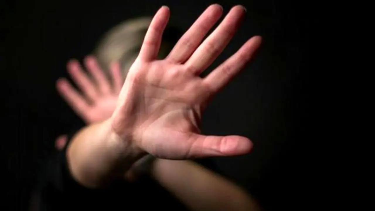 ۱۰ سال معطلی برای لایحه مقابله با خشونت علیه زنان | نکو: دولت لایحه آزمایشی ارائه کند