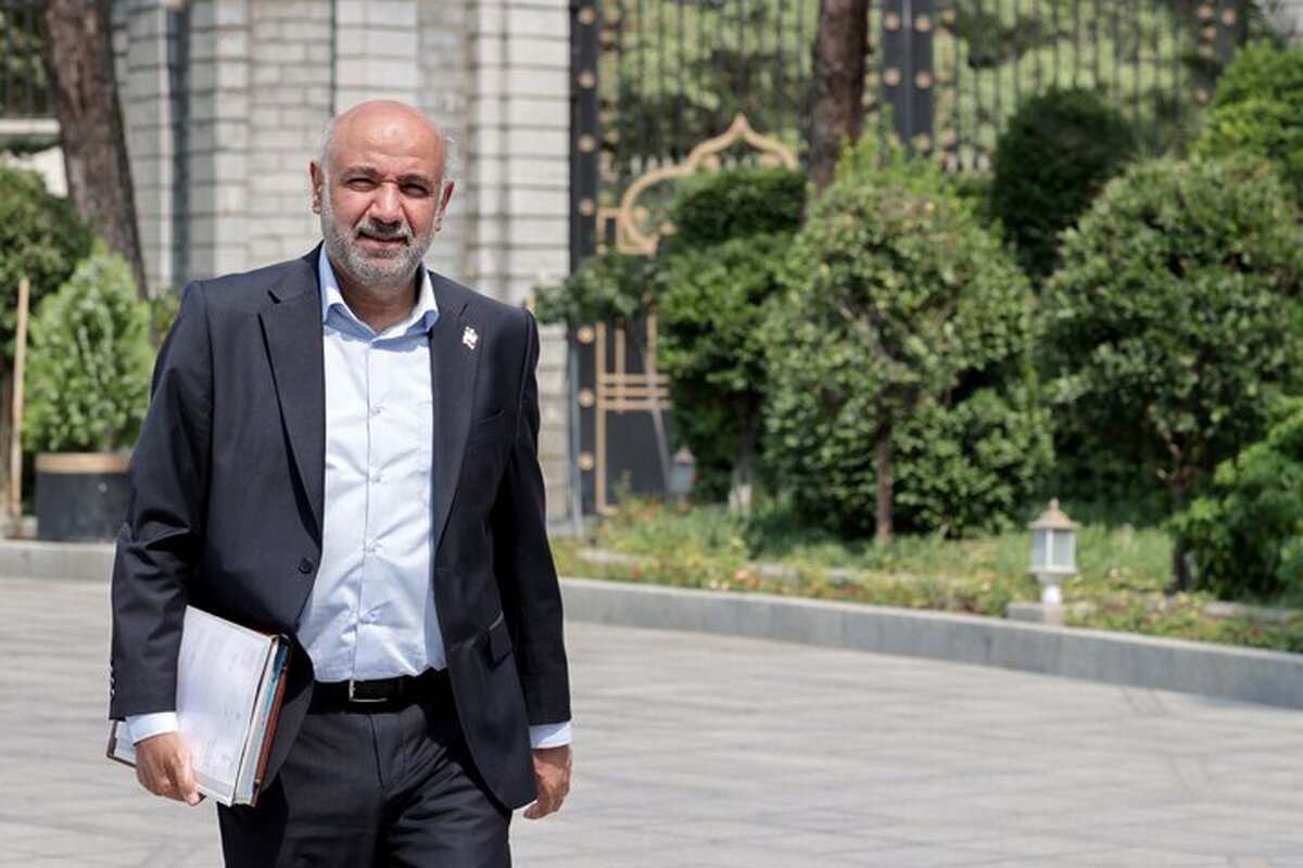 تأمین مالی بدهی داروخانه‌ها از طریق عرضه اوراق در بورس آغاز می‌شود