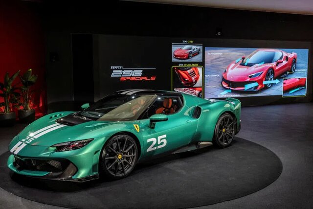 ابرخودروی هیبریدی فراری از راه رسید