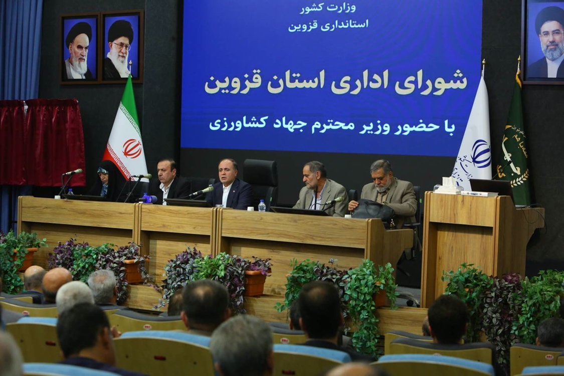 ایستادن در برابرِ فشارِ جنگ و تحریم