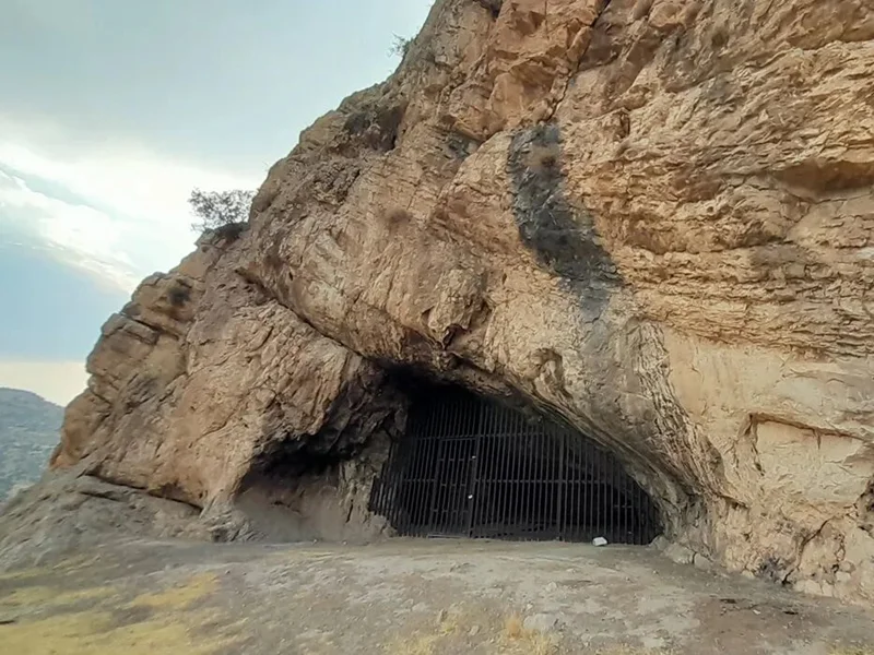 سند تکبرگ غار تاریخی «کلدر» صادر شد