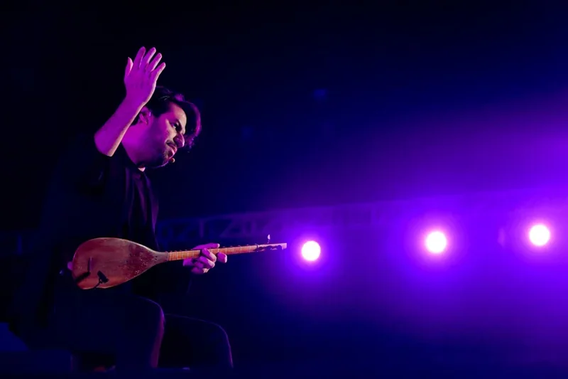 کنسرت نمایشِ سیصد و ایدۀ ایران