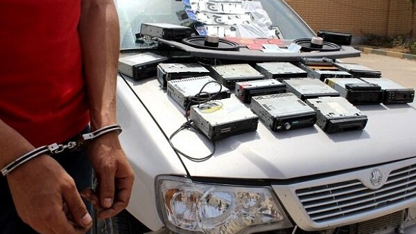 سرقت با وجود پابند الکترونیکی/ دستگیری سارق قطعات خودرو در شاهین‌شهر