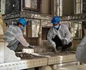 تخت مرمرِ کاخ گلستان حفاظت اضطراری شد