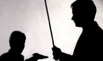 ضرب‌وشتم دانش‌آموزان در کرجو