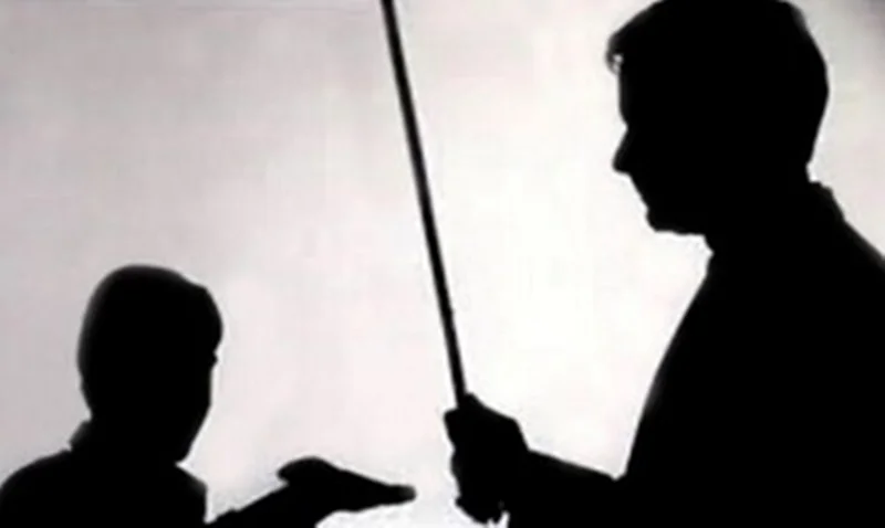 ضربوشتم دانشآموزان در کرجو