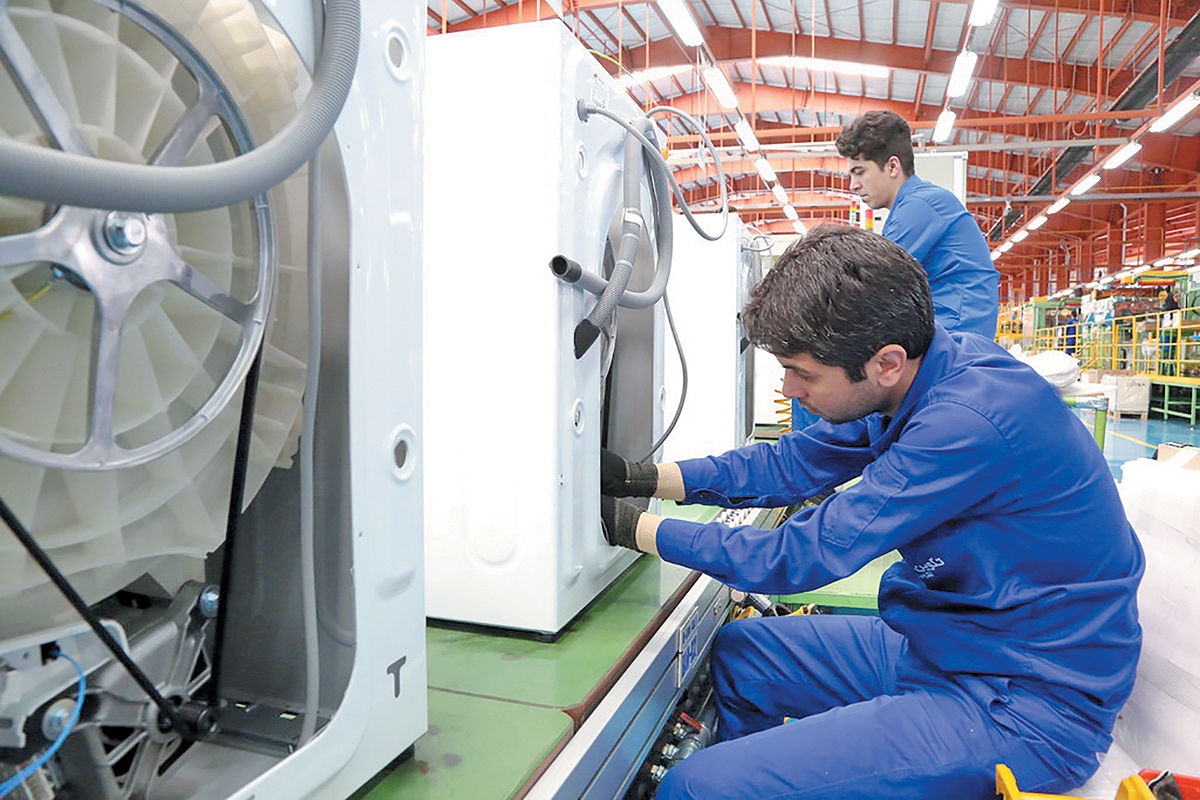 عرضه گسترده لوازم خانگی قاچاق در بازار / احتمال بازنگری در ممنوعیت واردات