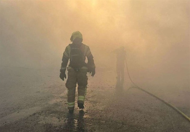 آتش‌سوزی مجتمع مسکونی ۱۰ واحدی در مرزداران تهران / ۱۸ نفر نجات یافتند