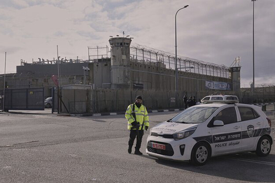 یدیعوت آحارونوت: دستور آزادی اسرای فلسطینی صادر شد