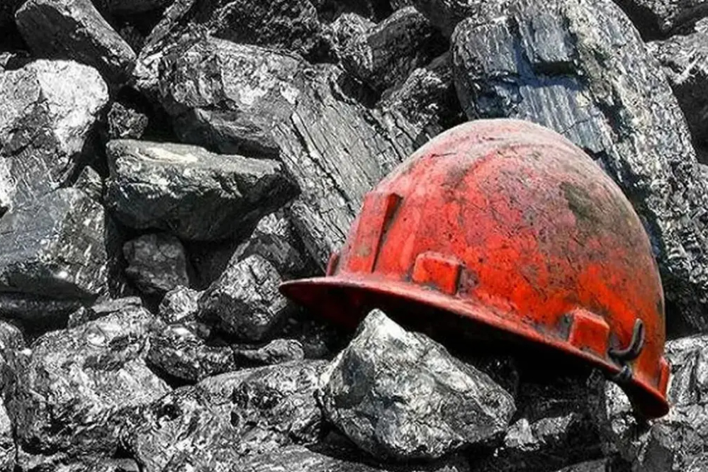 ریزش معدن کوشک بافق؛ ۲ نفر مصدوم شدند