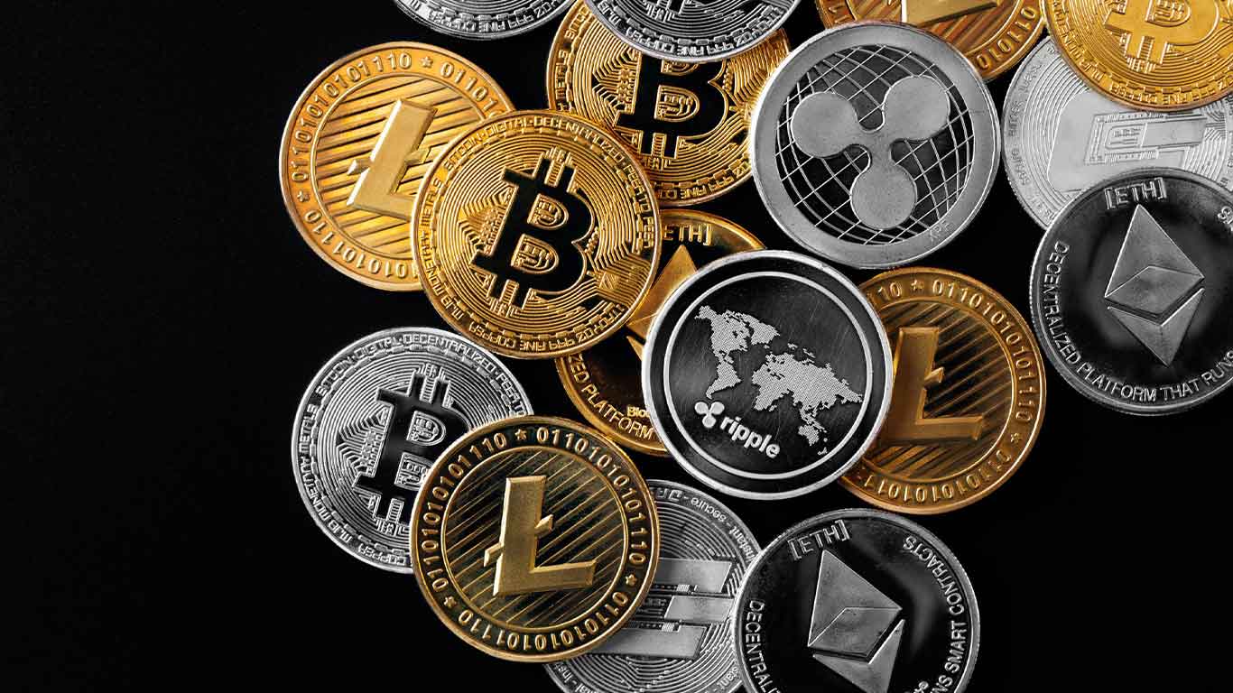 نگاهی به چالش‌های حقوقی در صنعت رمزارزها در ایران: بررسی وضعیت قوانین و خلأهای موجود