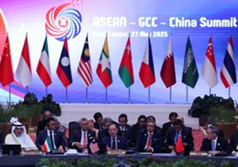 طرح بلندپروازانۀ «آسهآن»
