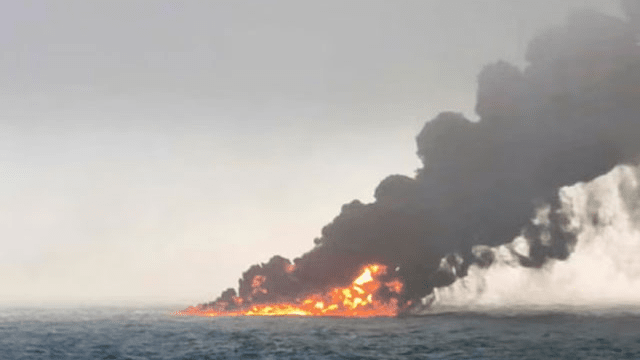 علت انفجار دو نفتکش روسیه در دریای سیاه چه بود؟