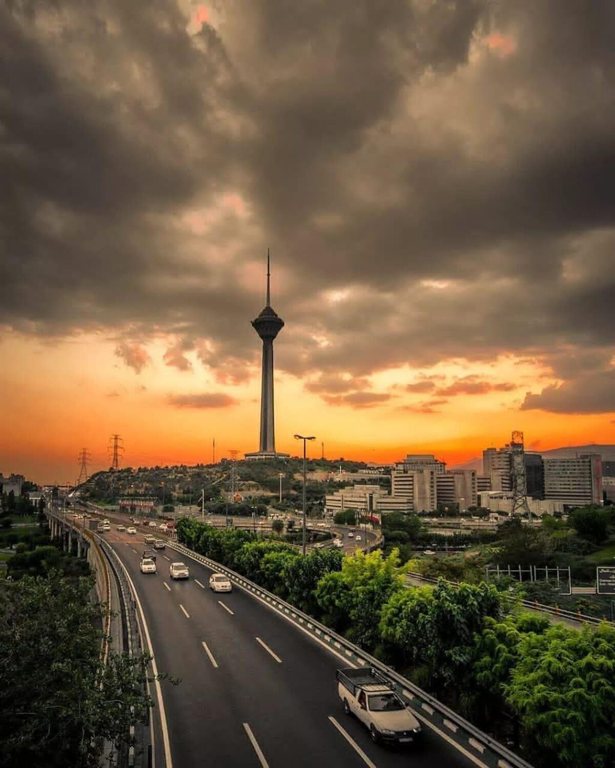 محدودیت‌ کلانشهر تهران از نظر منابع آب و مشکلات اقلیم