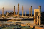 سفرای چندین کشور و نمایندگان سازمان یونسکو برای حضور در کنسرت ارکستر فیلارمونیک ارمنستان وارد شیراز شدند