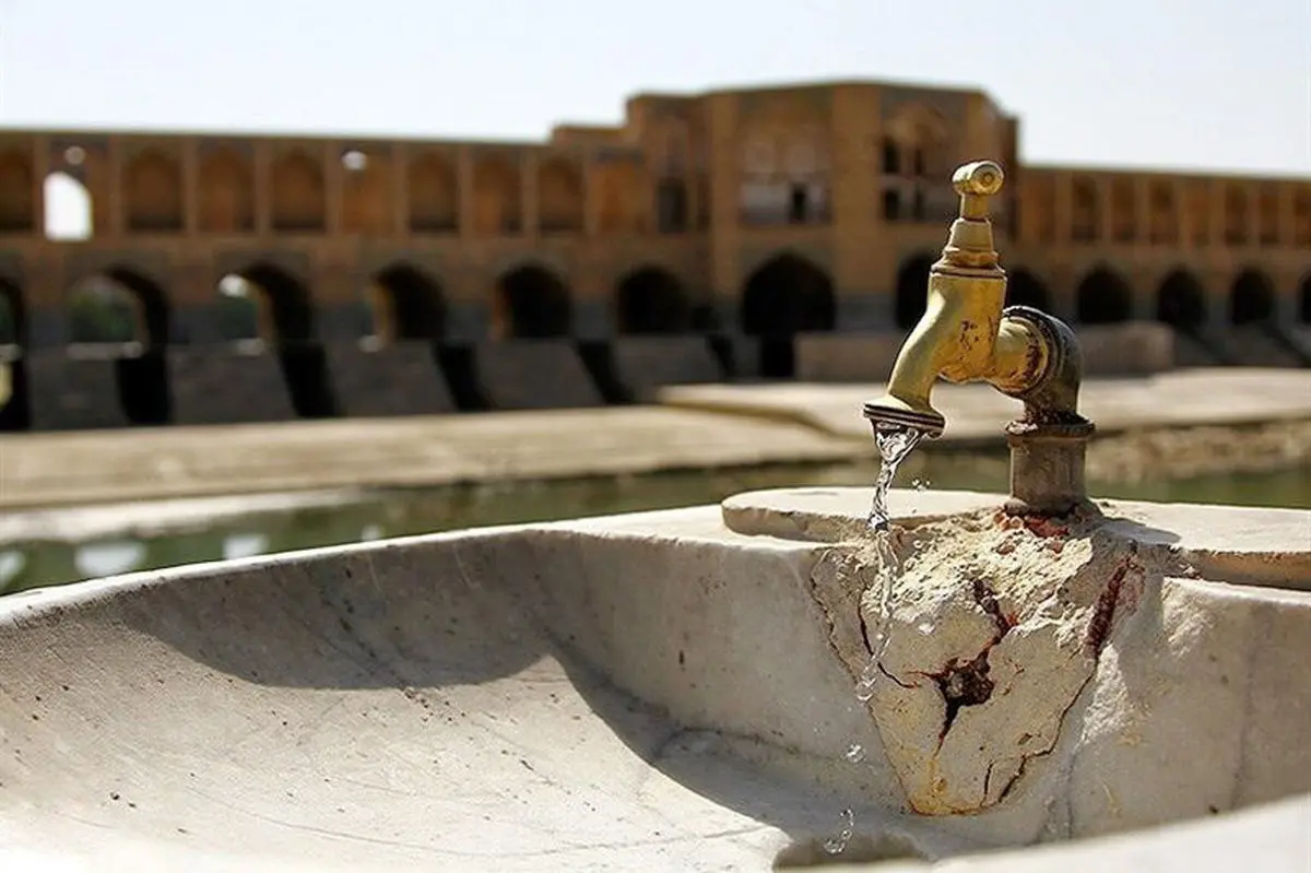 بحران آب در اصفهان؛ تنها ۱۱ درصد از ظرفیت سد زاینده‌رود پر است